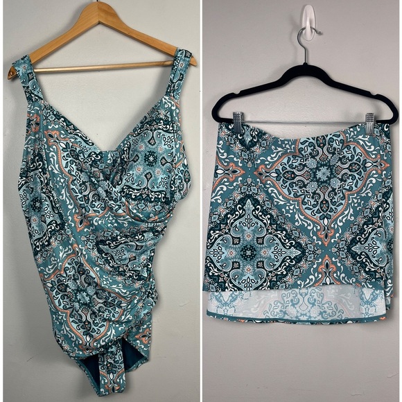 Jantzen Surplice Maillot One-Piece Swimsuit Blue Medallion and Skirt Size 24W - Picture 1 of 16